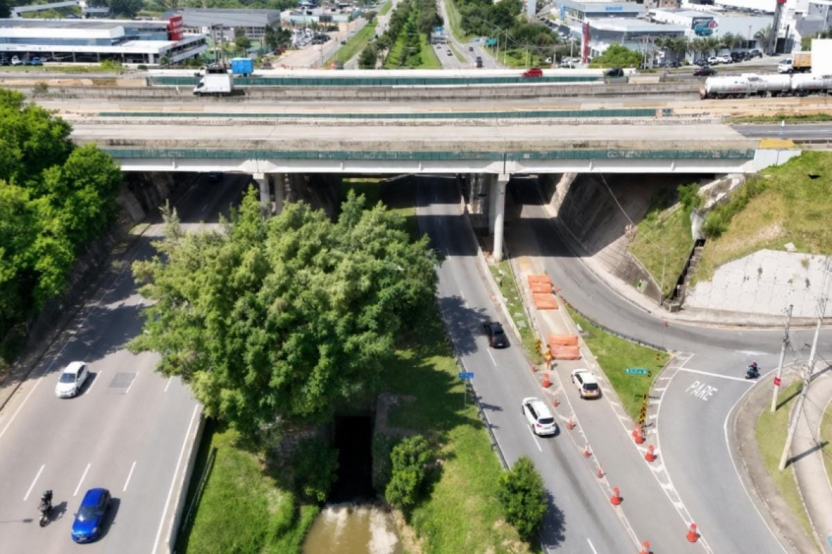 Via Dutra terá interdições noturnas no Viaduto Vidoca em São José dos Campos