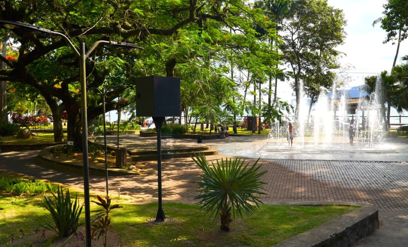 Sarau Caiçara estreia em Ilhabela neste sábado com música, poesia e tradições culturais