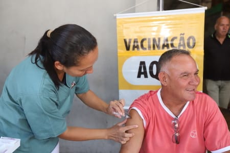 Jacareí intensifica vacinação contra gripe com ações itinerantes antes do fim da campanha