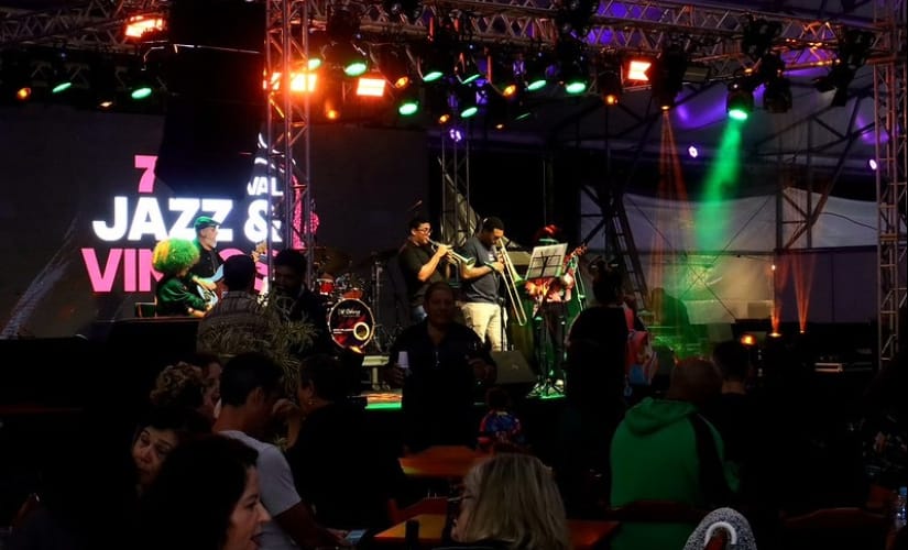 Festival Jazz & Vinhos movimenta Caraguatatuba com música, gastronomia e atrações gratuitas