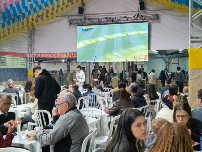 Arraiá do GAMT chega ao último dia com show de Mariana Aydar e transmissão da estreia do Brasil na Copa