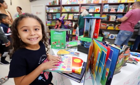 Jacareí prorroga inscrições para credenciamento de obras que integrarão a Feira Literária