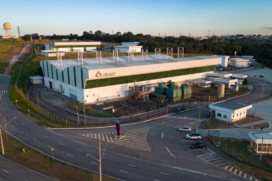 Gigante dos Emirados Árabes compra 100% da brasileira Akaer e agita o mercado de defesa em São José dos Campos