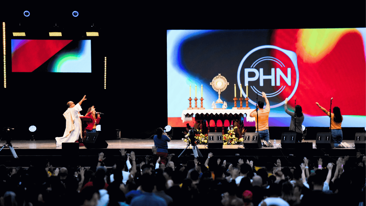 Canção Nova realiza acampamento PHN e espera reunir mais de 100 mil jovens em Cachoeira Paulista