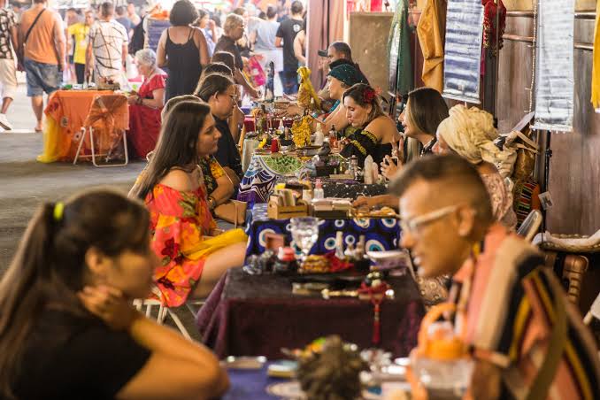 Mercado Místico e festivais gastronômicos movimentam feriado em São José